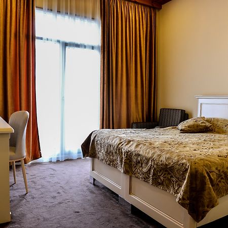 East Legend Hotel 바쿠 외부 사진