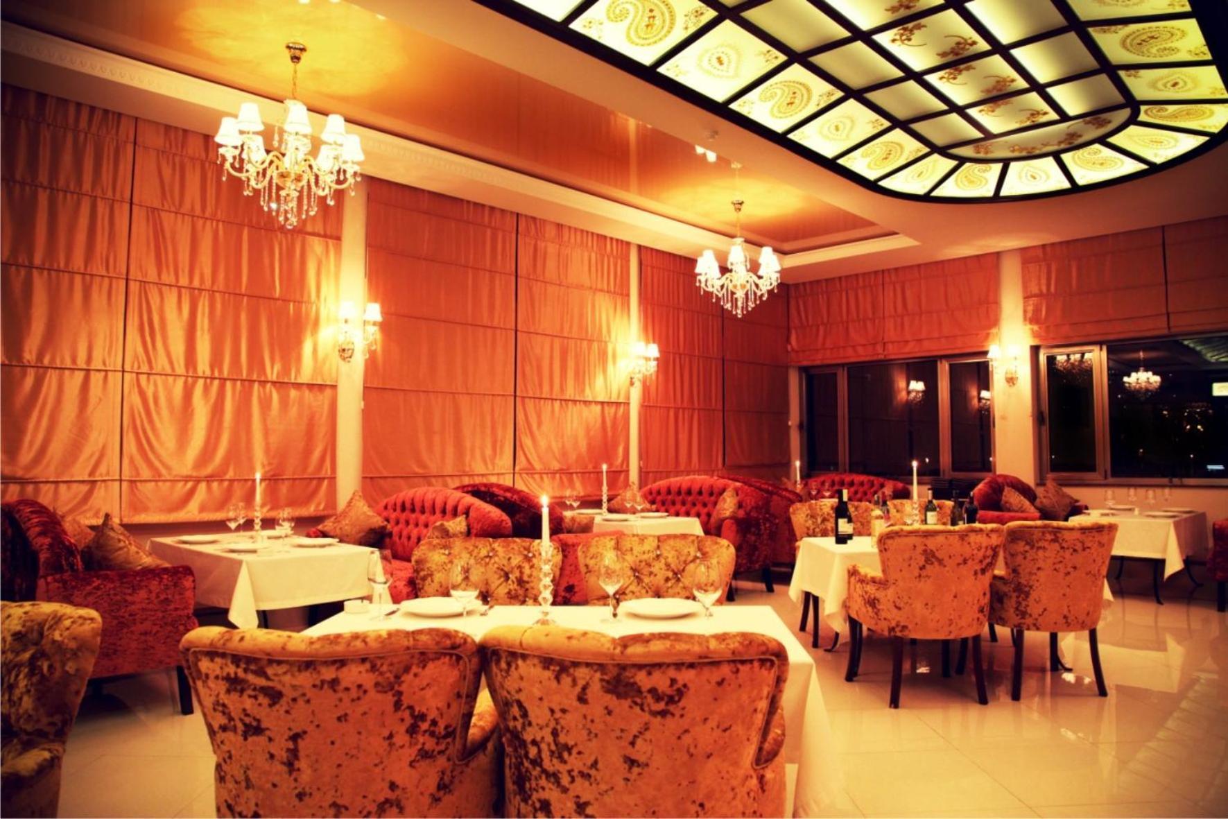 East Legend Hotel 바쿠 외부 사진