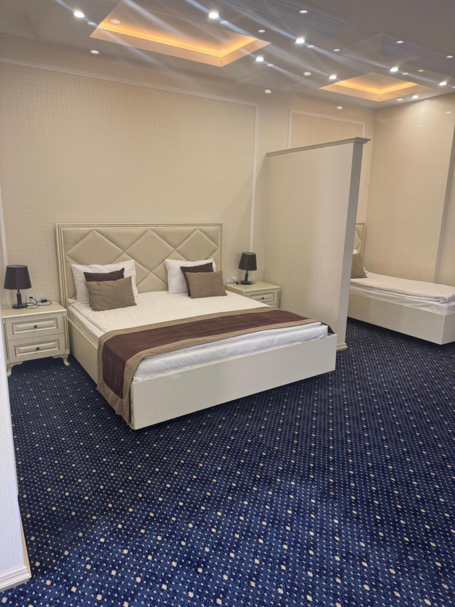 East Legend Hotel 바쿠 외부 사진