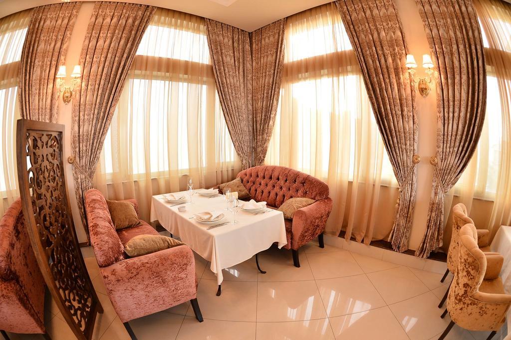 East Legend Hotel 바쿠 외부 사진