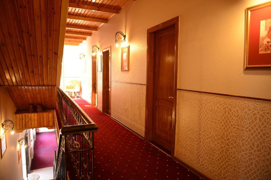 East Legend Hotel 바쿠 외부 사진