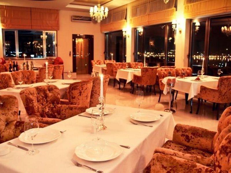 East Legend Hotel 바쿠 외부 사진